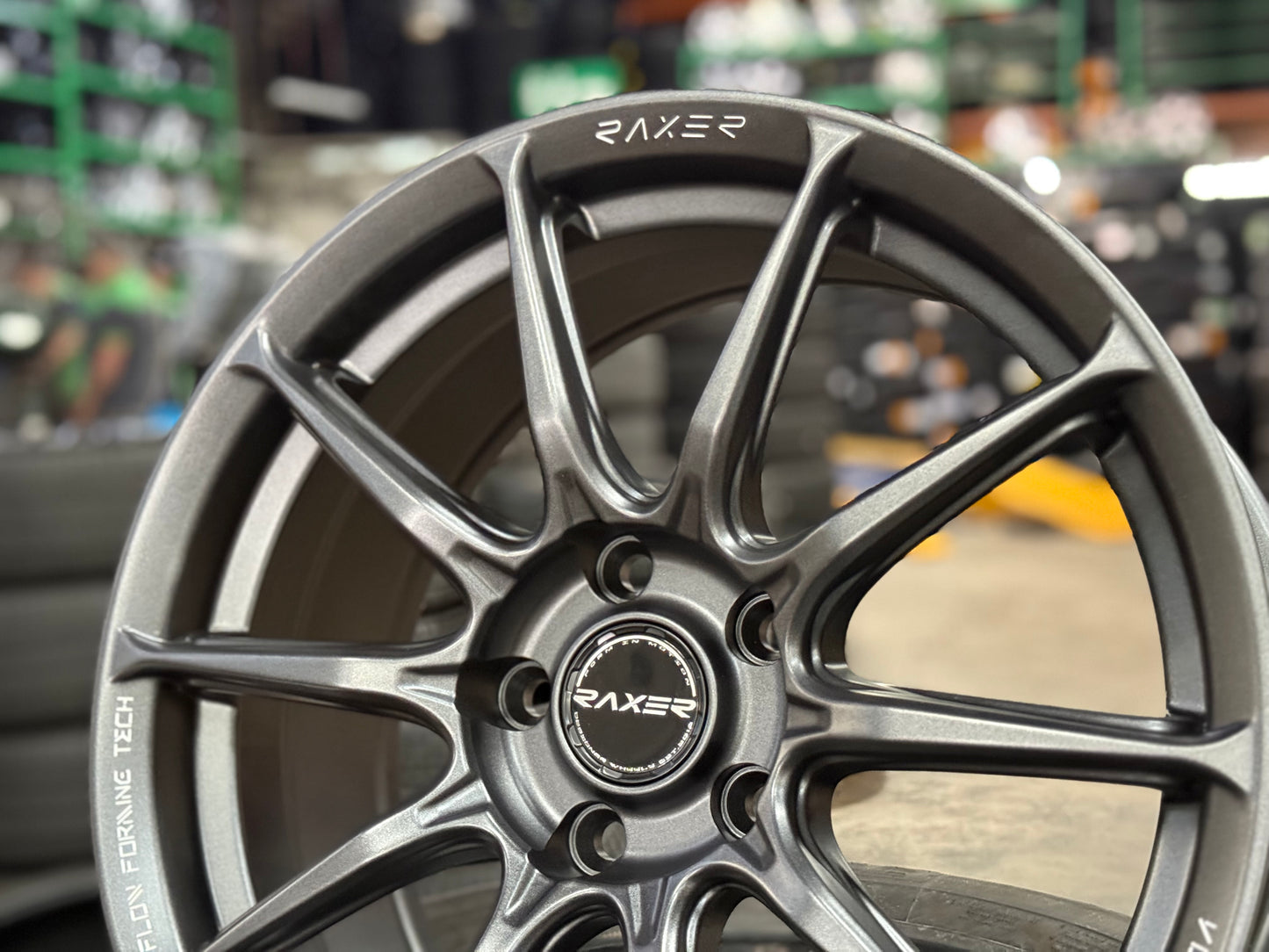 New 17X7.5 ET40 Raxer VOX10 Rim (4 wheel) Gunmetal 5X112