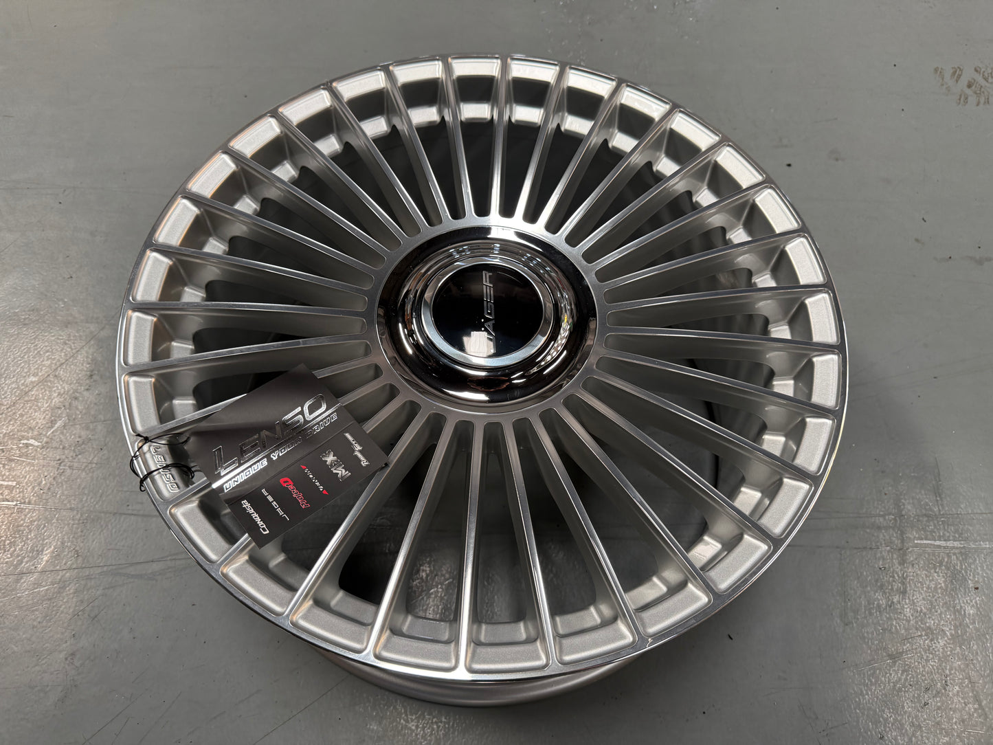 New 20x9 ET35 Lenso Crown (4 wheel) 5x120 Silver
