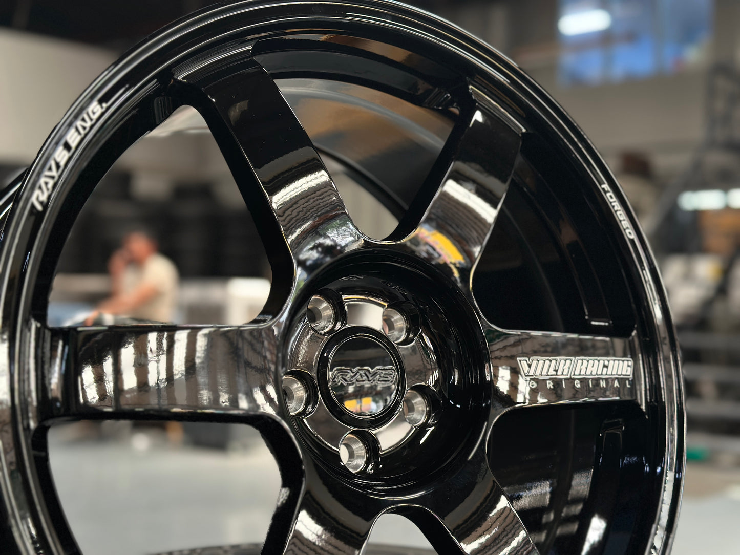 NEW 18X8.5 ET42 AOW TE37 Saga S Plus Rim (4 Wheel) Gloss Black 5X100