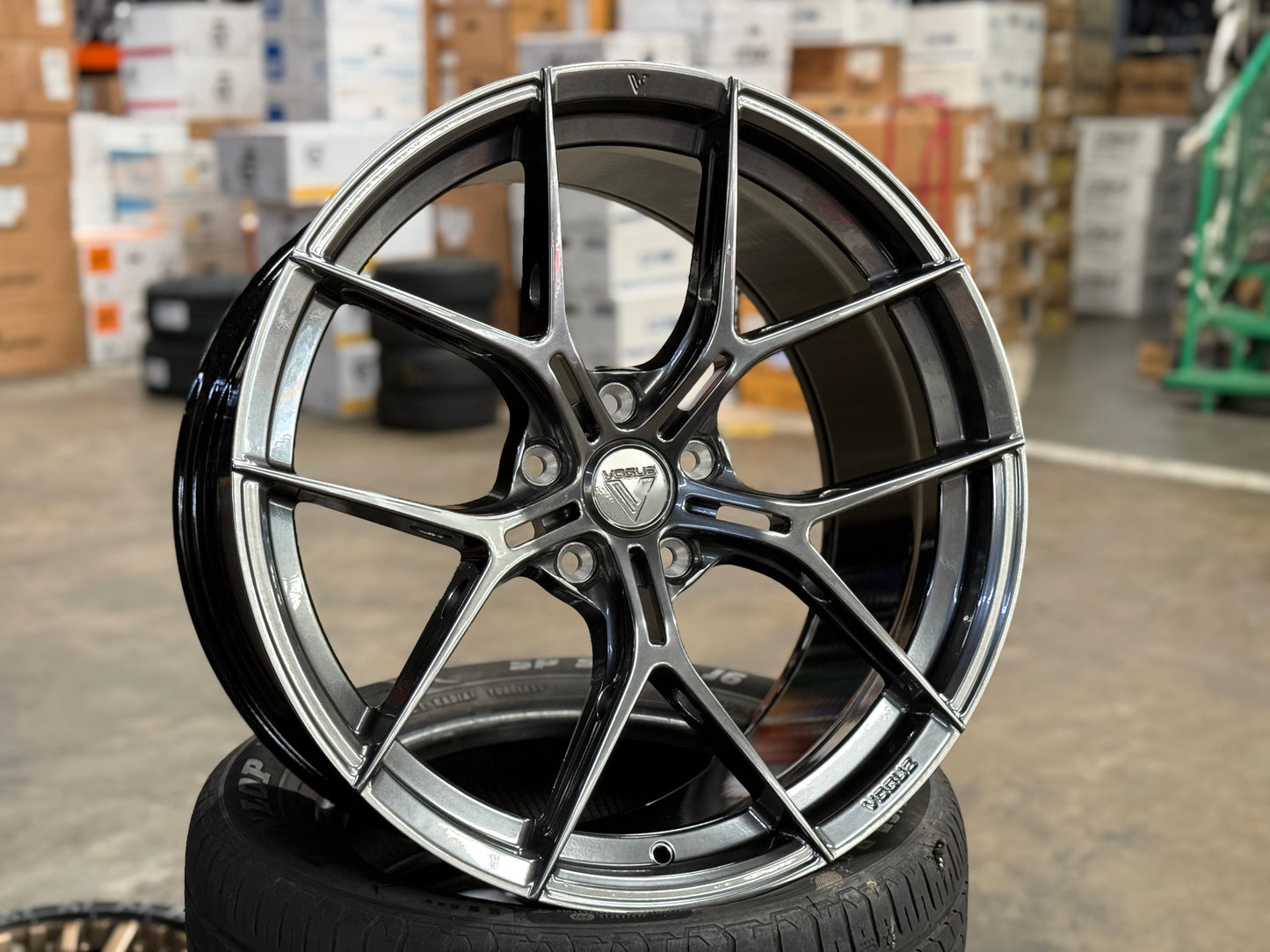 [Bundle] 20x10 ET40 Vogue Wheel FF26 (2 wheel) 5x120 Hyper Dark