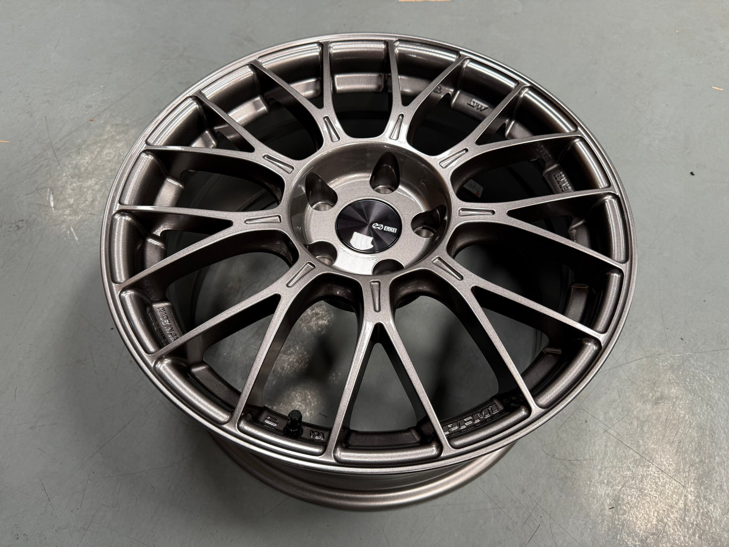 New 17x8 ET35 Enkei Racing PFM1 Japan (4 wheel) 5x114.3 Dark Silver