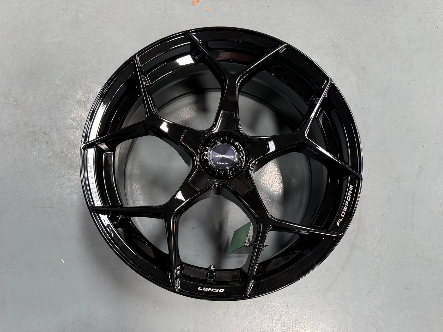New 18X8.5 ET35 Lenso Vamos 5 Rim (4 wheel) GLOSS Black 5X114.3