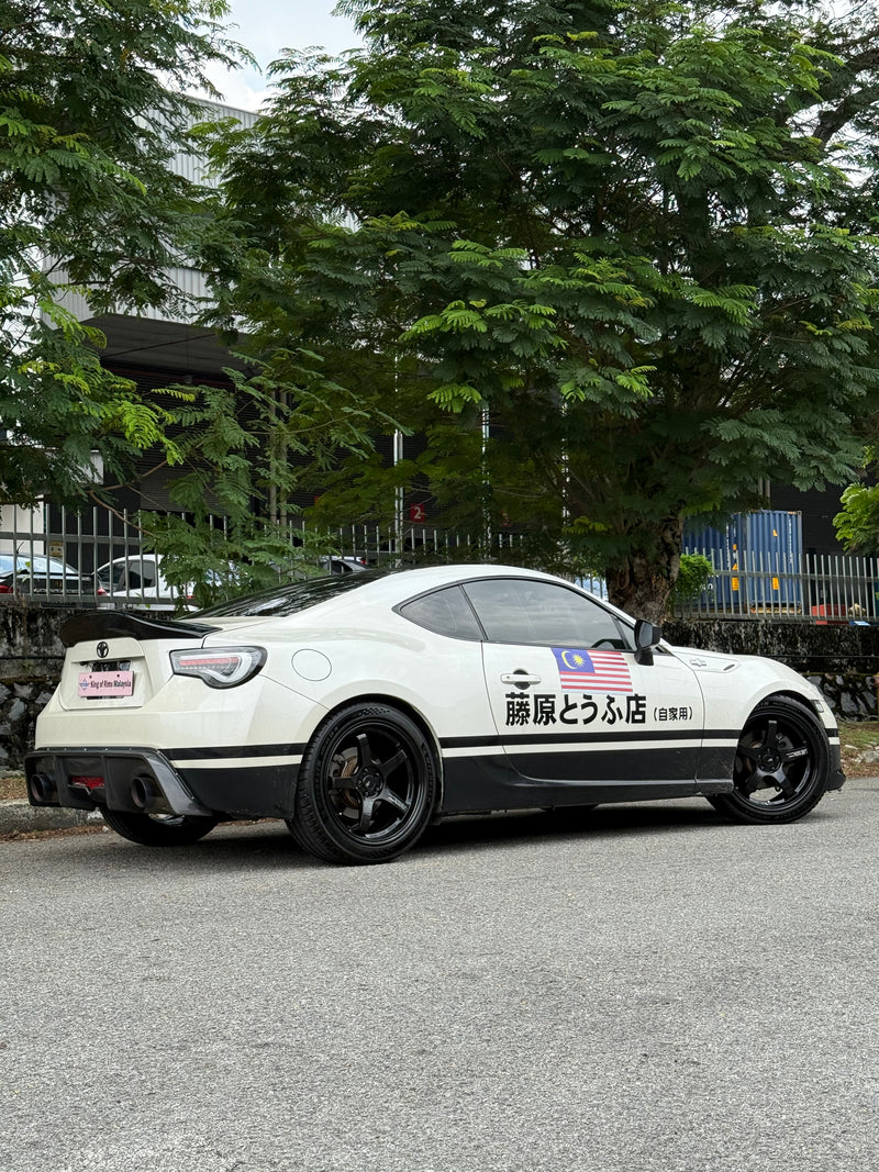 NEW 17X7.5 ET40 AOW GT Flow Formed Rim Racing White 5X100