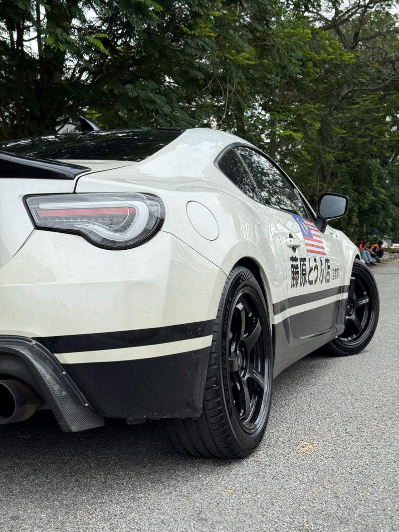 NEW 17X7.5 ET40 AOW GT Flow Formed Rim Racing White 5X100