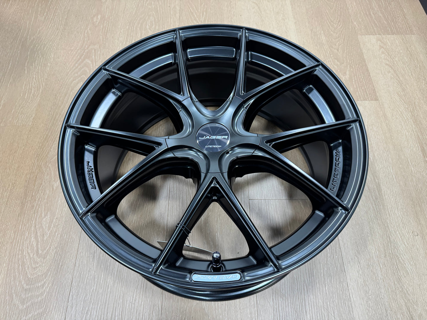 New 18x8.5 ET35 5x114.3 Lenso Jager Dyna-Evo Satin Black Flow Formed Wheels (Set of 4)