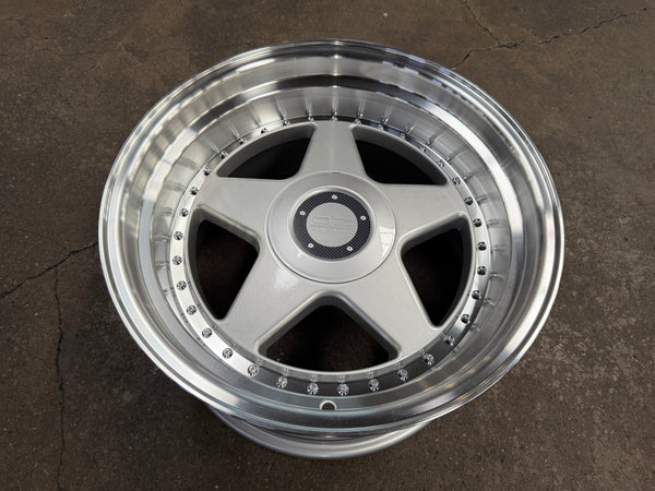 New 17X8.5 ET15 17X9.5 ET20 OZ Futura (4 wheel) Silver 5X120