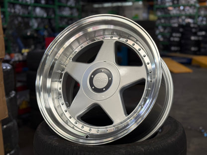 New 17X8.5 ET15 17X9.5 ET20 OZ Futura (4 wheel) Silver 5X112