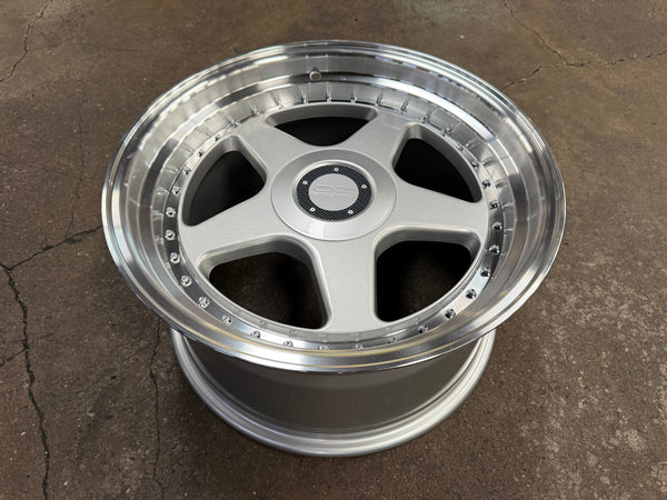 New 18x8 ET10 18X9.5 ET20 OZ Futura Classic (4 wheels) Silver 5X112