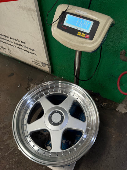 New 18x8 ET10 18X9.5 ET20 OZ Futura Classic (4 wheels) Silver 5X112