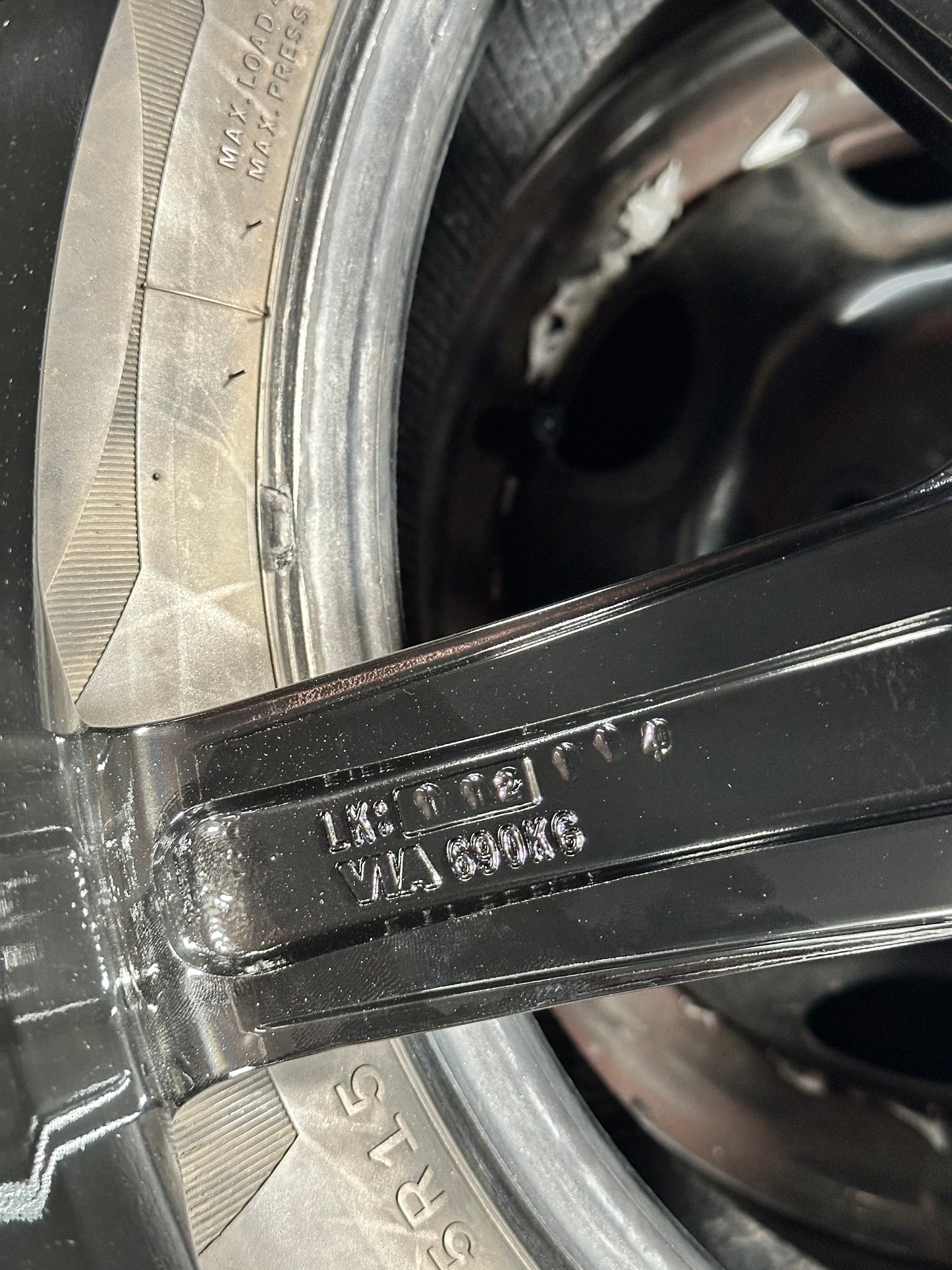 New 19x8.5J ET30 19x9.5J ET40 AOW TE37 (4 wheels) Black 5x112