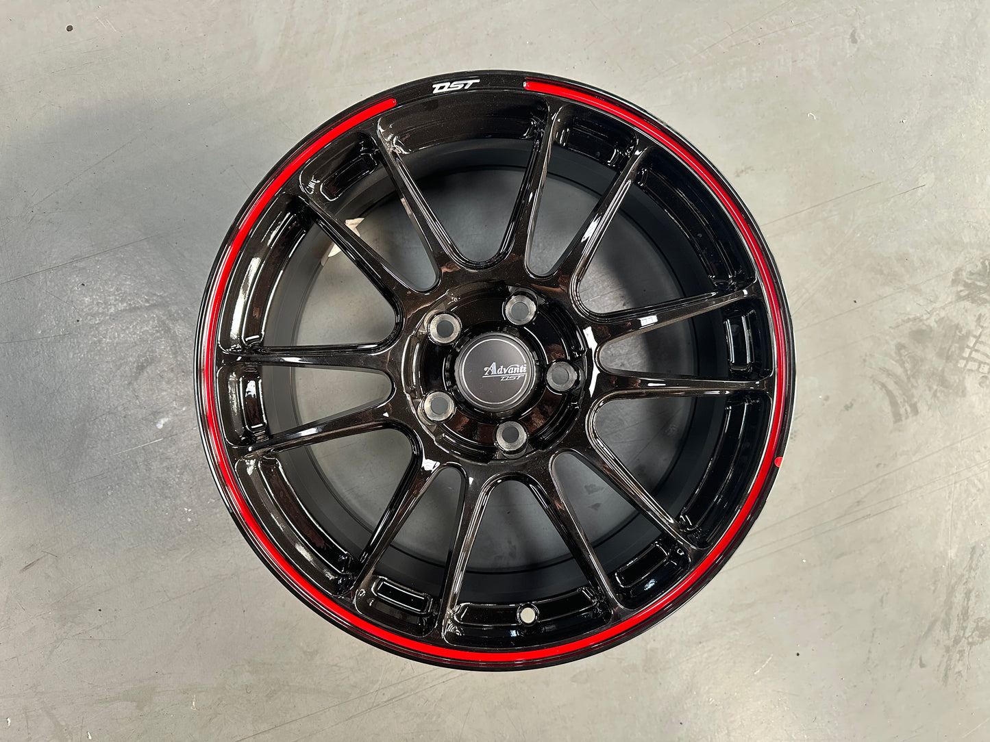 New 17x7.5 ET40 Advanti Ameros (4 wheel) 5x114.3 Black RED
