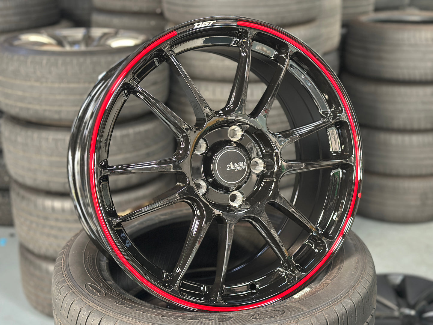 New 17x7.5 ET40 Advanti Ameros (4 wheel) 5x114.3 Black RED