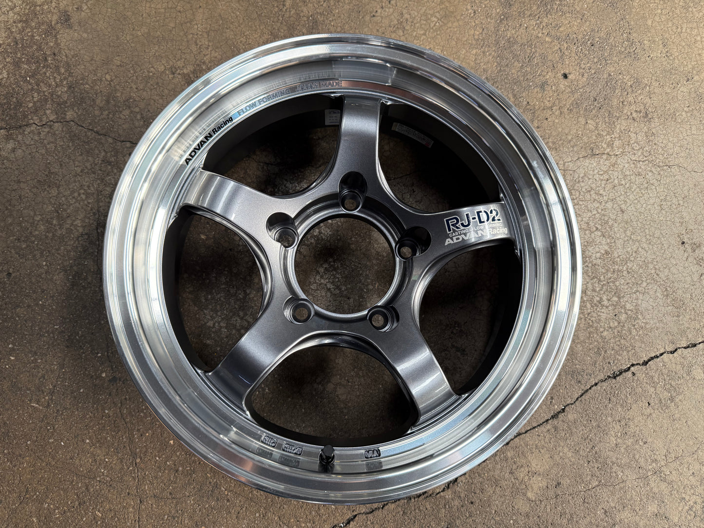 New 16X6 ET0 Advan RJ-D2 Japan Rim (5 wheel) Gloss Gunmetal 5x139.7 (Suzuki Jimny 5 pcs)