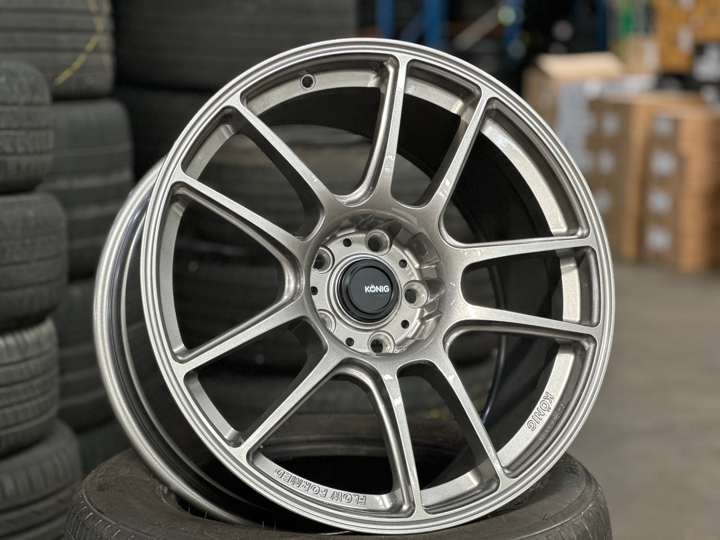 [Bundle] New 18X8.5 ET32 Konig Heliogram (2 wheel) Silver 5X112