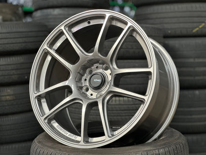 New 18X8.5 ET32 18X9.5 ET35 Konig Heliogram (4 wheel) Silver 5X112
