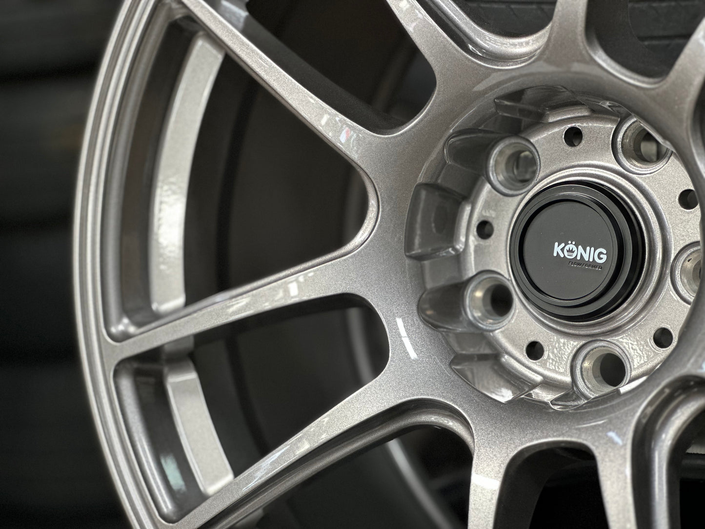 New 18X8.5 ET32 18X9.5 ET35 Konig Heliogram (4 wheel) Silver 5X112
