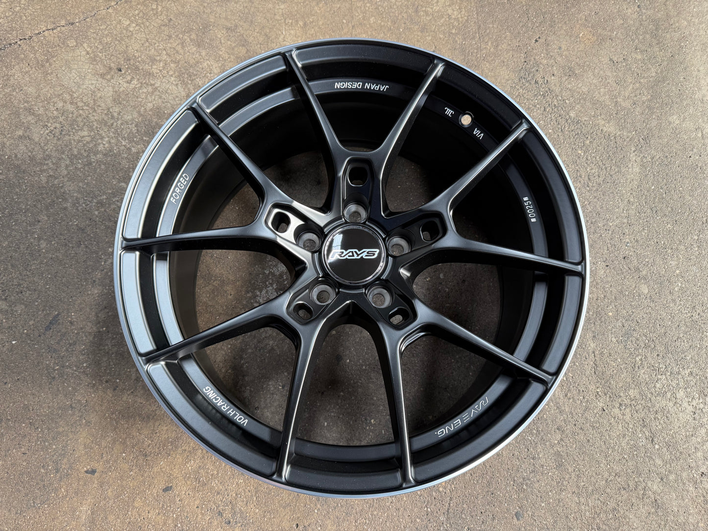 NEW 18X8.5 ET35 AOW G025 Flow Formed Rim (4 Wheel) Flat Black 5X112