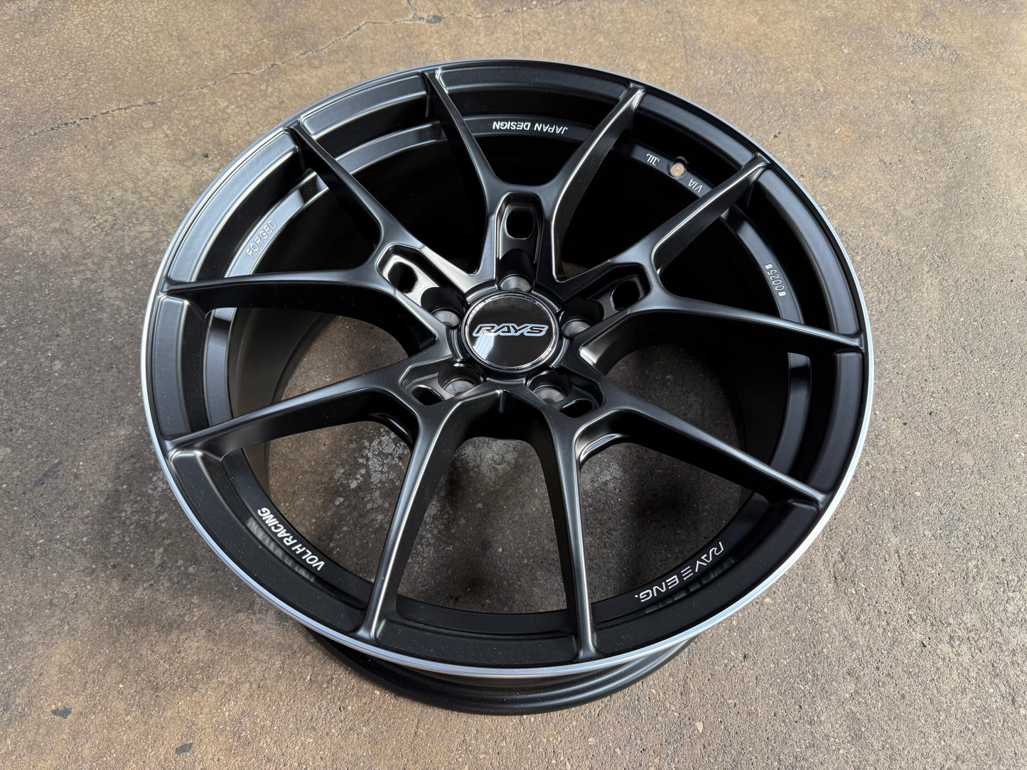 NEW 18X8.5 ET35 AOW G025 Flow Formed Rim (4 Wheel) Flat Black 5X112