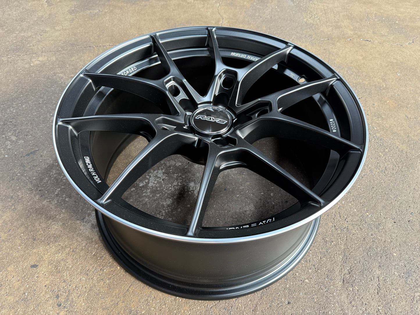 NEW 18X8.5 ET35 AOW G025 Flow Formed Rim (4 Wheel) Flat Black 5X112