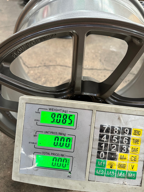 New 18X8.5 ET32 18X9.5 ET35 Konig Heliogram (4 wheel) Silver 5X112