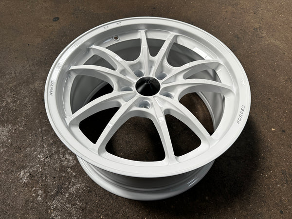 NEW 18X8.5 ET35 AOW MF10 Flow Formed Rim (4 Wheels) White 5X114.3