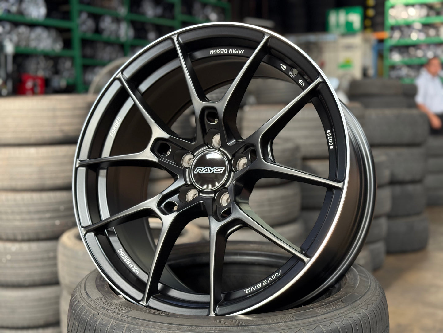 NEW 18X8.5 ET35 AOW G025 Flow Formed Rim (4 Wheel) Flat Black 5X112