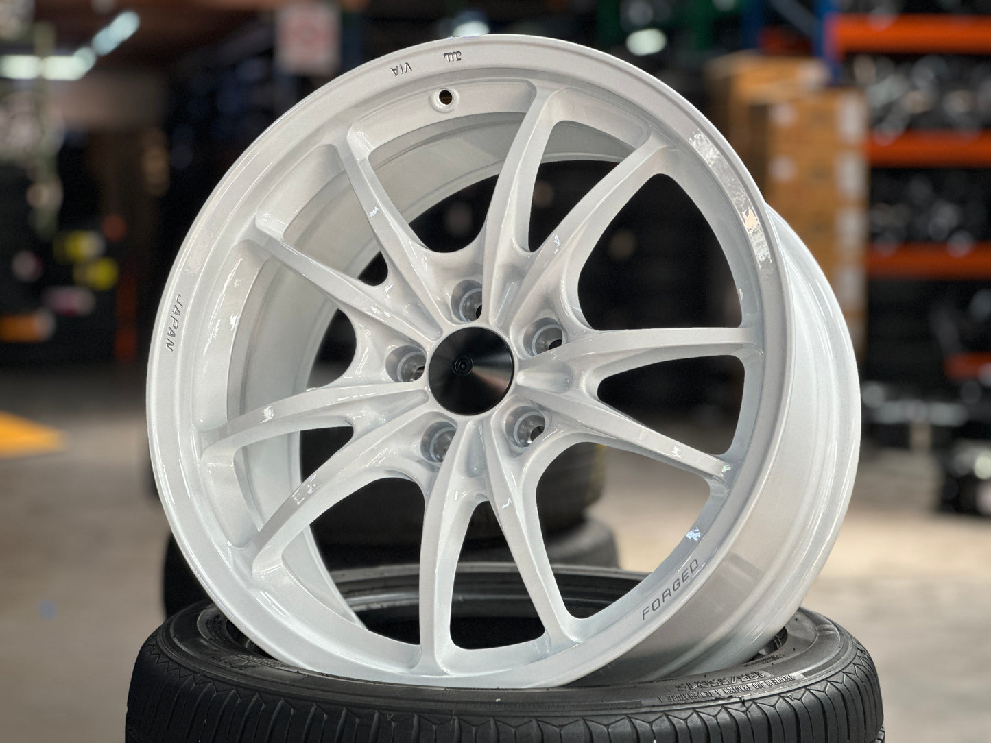 NEW 18X8.5 ET35 AOW MF10 Flow Formed Rim (4 Wheels) White 5X112