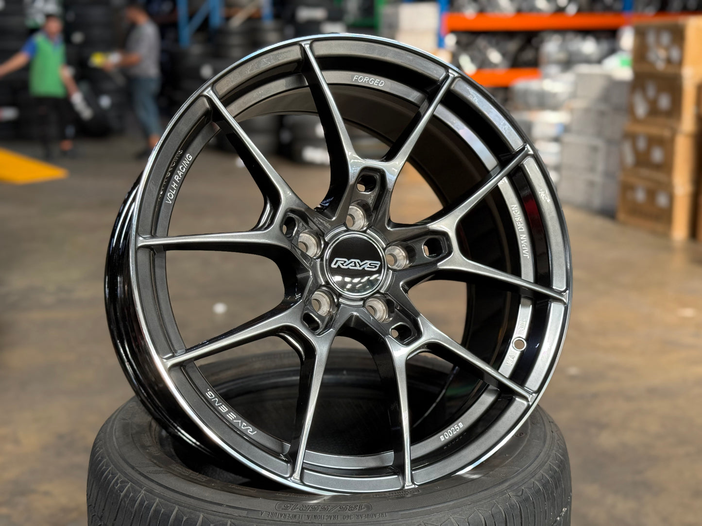NEW 18X8.5 ET35 AOW G025 Flow Formed Rim (4 Wheel) Hyper Dark 5X112