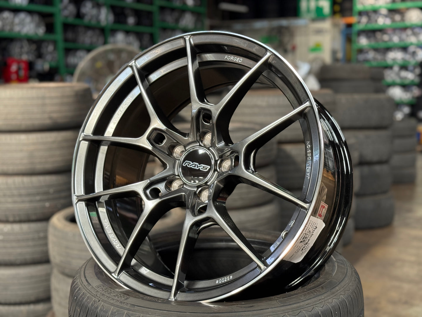 NEW 18X8.5 ET35 AOW G025 Flow Formed Rim (4 Wheel) Hyper Dark 5X112