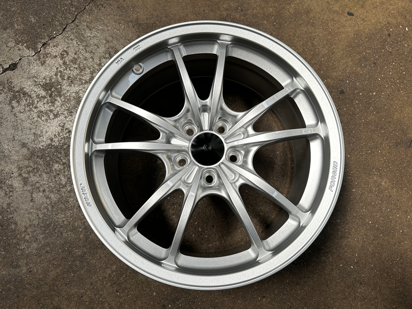 NEW 18X8.5 ET35 AOW MF10 Flow Formed Rim (4 Wheels) Silver 5X114.3