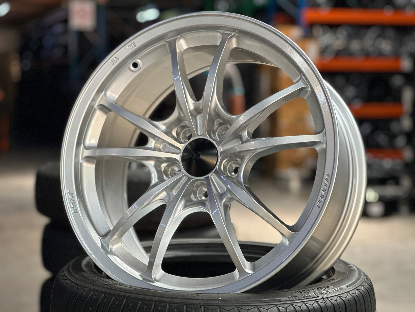 NEW 18X8.5 ET35 AOW MF10 Flow Formed Rim (4 Wheels) Silver 5X114.3