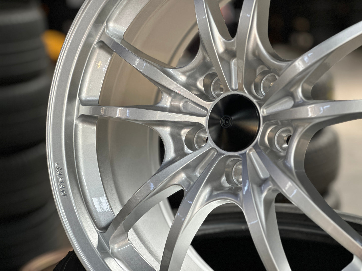 NEW 18X8.5 ET35 AOW MF10 Flow Formed Rim (4 Wheels) Silver 5X114.3