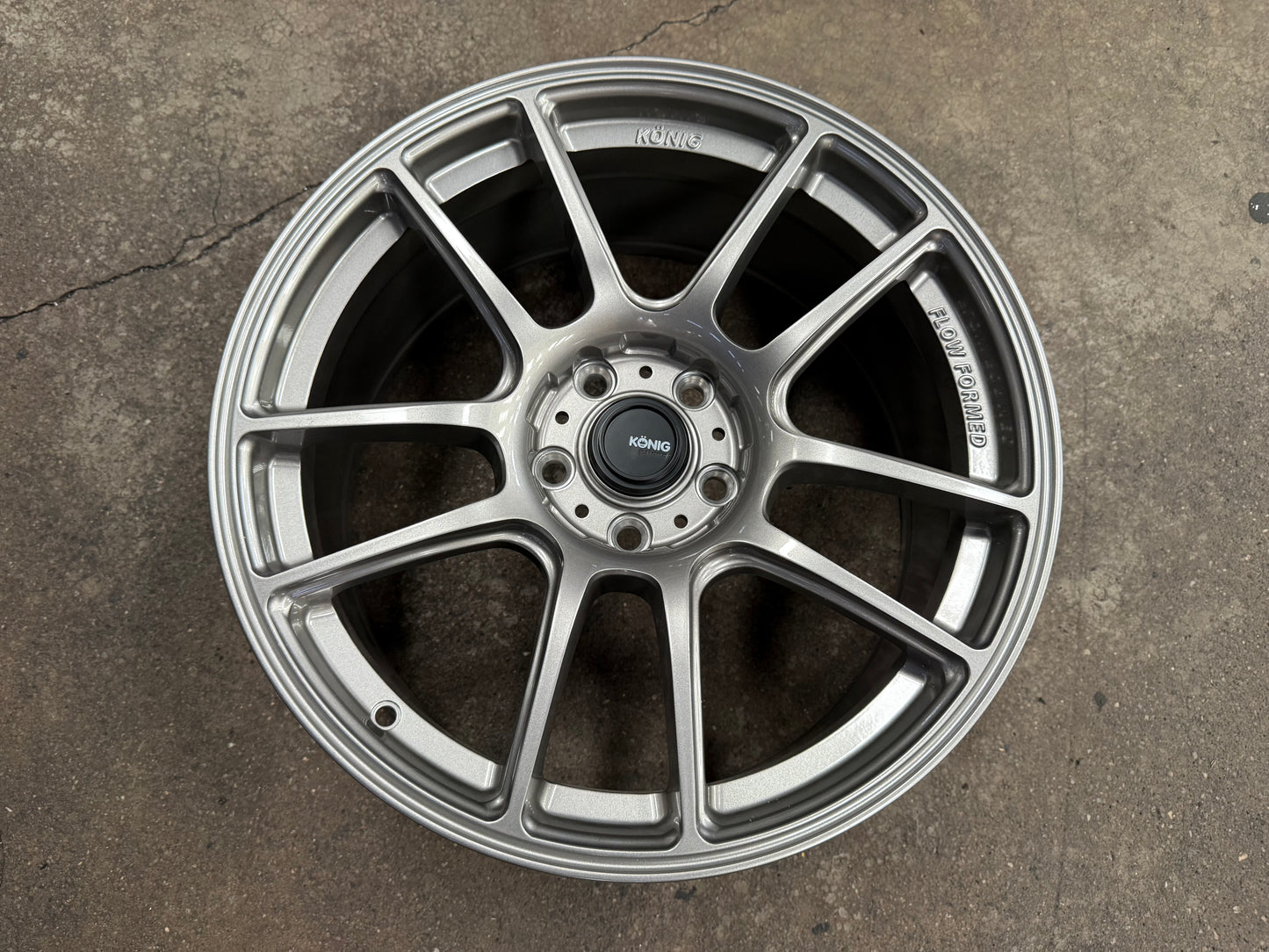 NEW 18X8.5 ET42 Konig Heliogram Rim (4 Wheel) Titanium Metallic 5X112