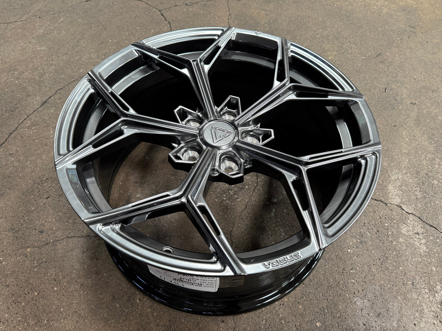 NEW 18X8.5 ET40 Vogue F12 Rim (4 wheel) Hyper Dark 5X112