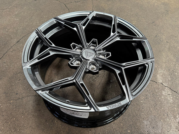 New 18x8.5 ET40 Vogue Wheel F12 Rim (4 wheel) Hyper Dark 5x112