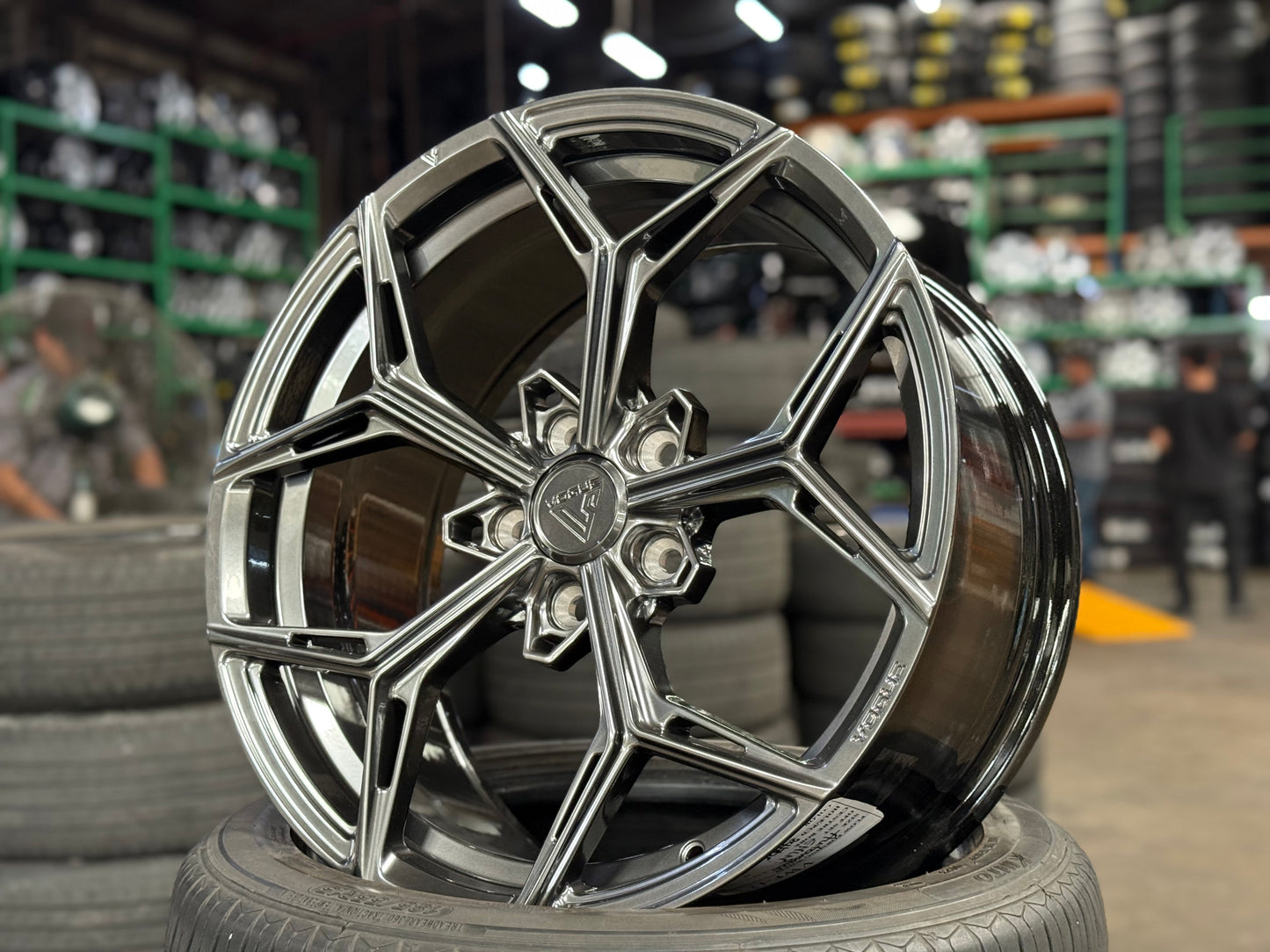 NEW 18X8.5 ET40 Vogue F12 Rim (4 wheel) Hyper Dark 5X112