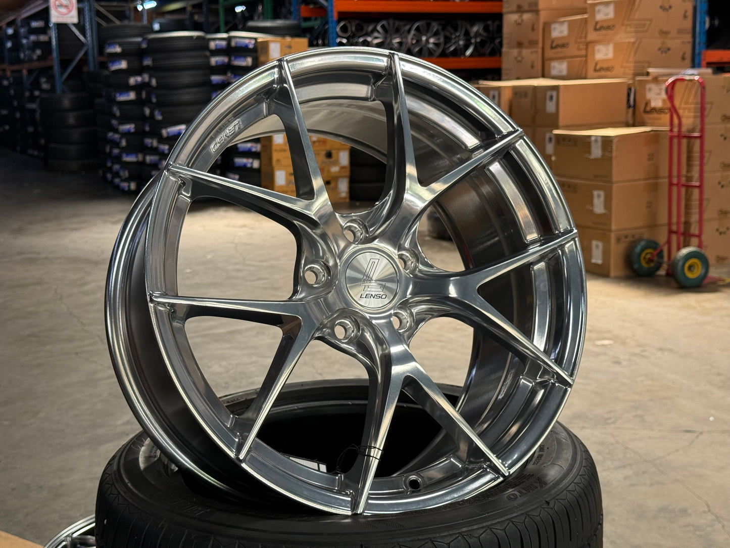 New 18x8.5 ET42 Lenso Jager Dyna Rim (4 wheel) High Gloss Polish 5x114.3