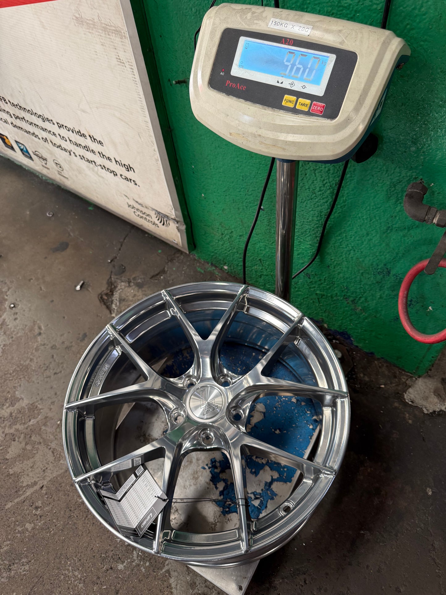New 18x8.5 ET42 Lenso Jager Dyna Rim (4 wheel) High Gloss Polish 5x114.3