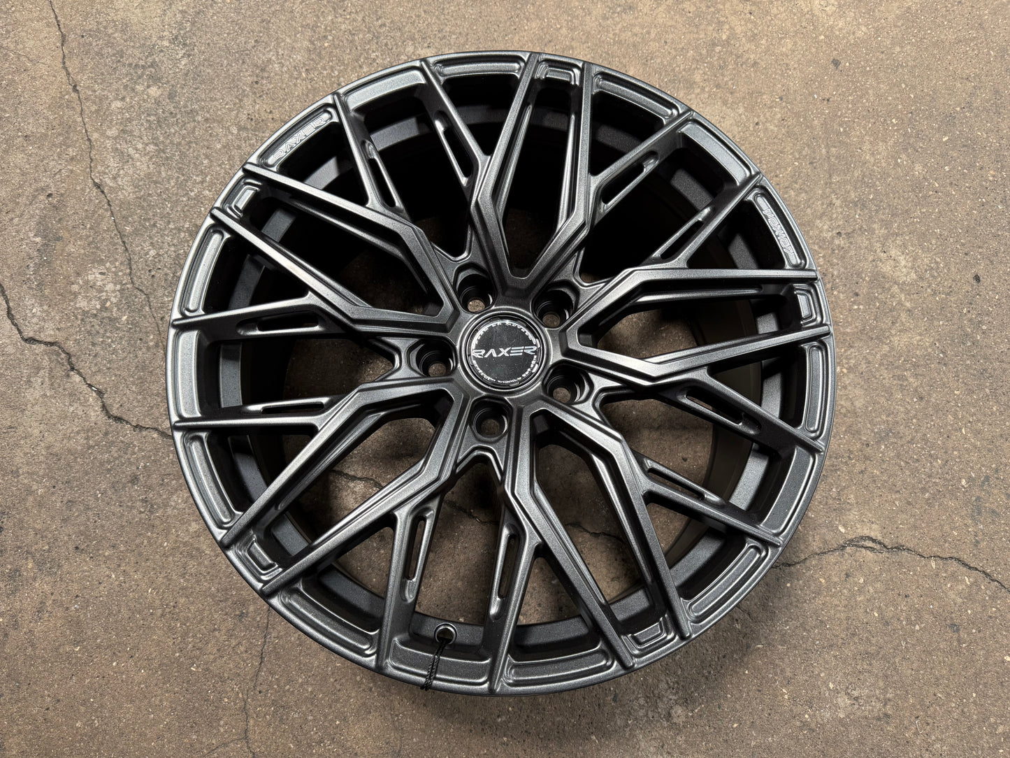 NEW 18X8.5 ET42 Raxer VOX107 Rim (4 wheel) Dark Graphite 5X112