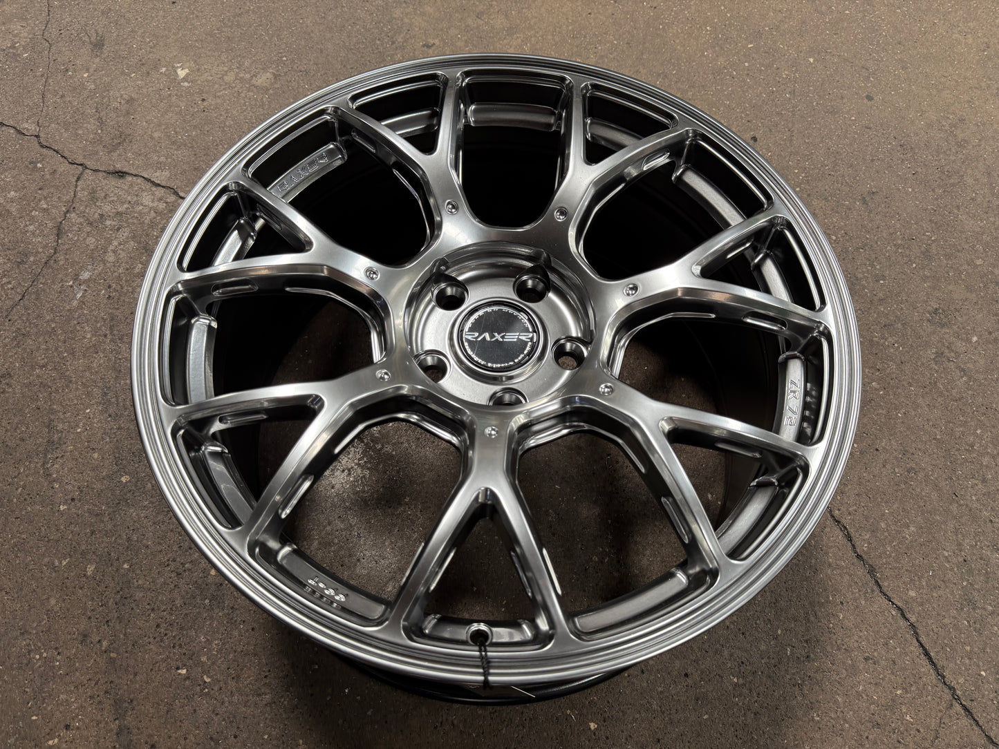 NEW 18X8.5 ET42 Raxer ZR72 Rim (4 wheel) Hyper Black 5X112