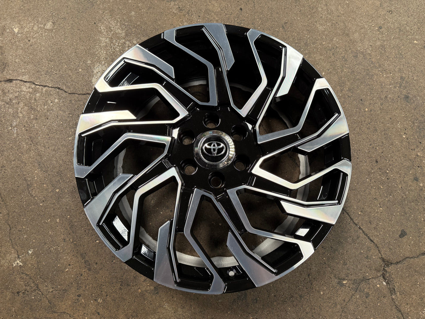 New 22x9 ET45 Overdrive Forged Rim Toyota Land Cruiser LC300 (4 wheel) Gloss Black Machined Face+R 6x139.7