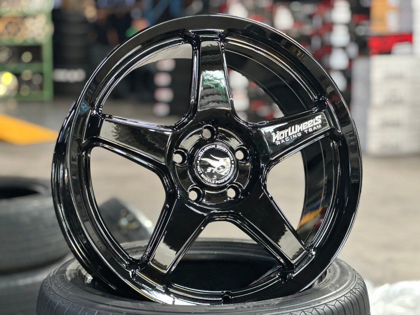 New 18x8 ET42 Hotwheels HW01 Flow Formed Rim Diamond Black 5x112