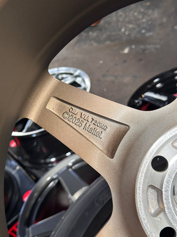 New 18x8 ET42 Hotwheels HW01 Flow Formed Rim Racing Bronze 5x114.3