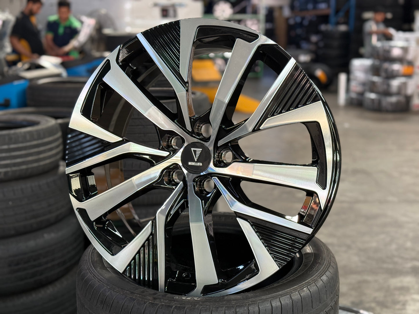 New 20x8.5 ET35 Overdrive Forged MODELLISTA (4 wheel) 5x120 AGH40