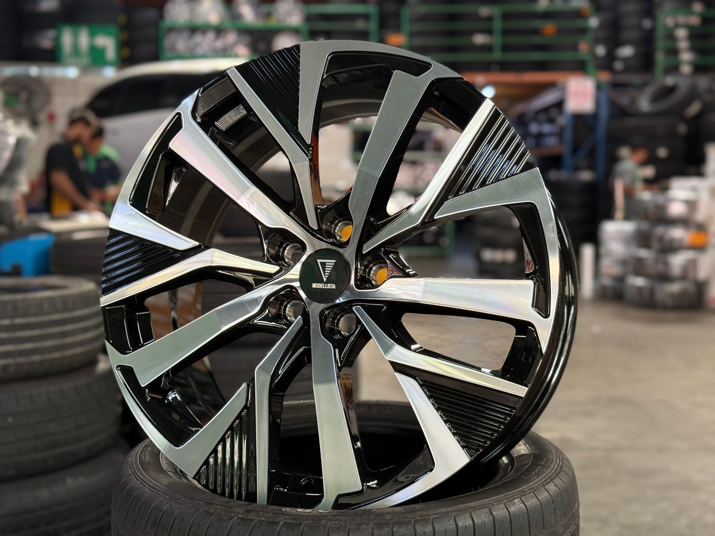 New 20x8.5 ET35 Overdrive Forged MODELLISTA (4 wheel) 5x120 AGH40
