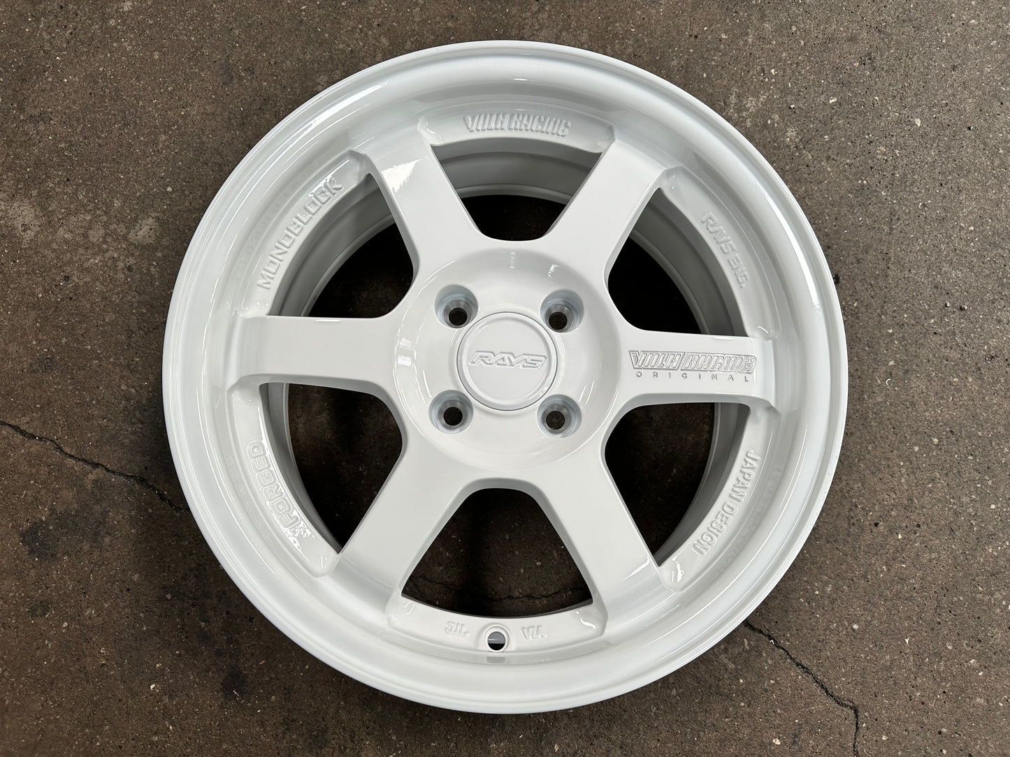 New 15X7 ET35 AOW TE37 Rim (4 wheel) White 4X100