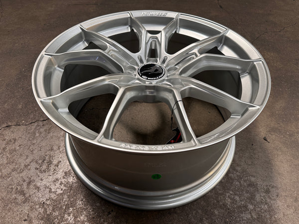 NEW 18X8.5 ET44 Hotwheels HW02 Flow Formed Rim Diamond Silver 5X114.3
