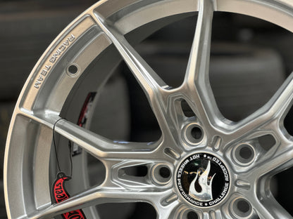 NEW 18X8.5 ET44 Hotwheels HW02 Flow Formed Rim Diamond Silver 5X114.3