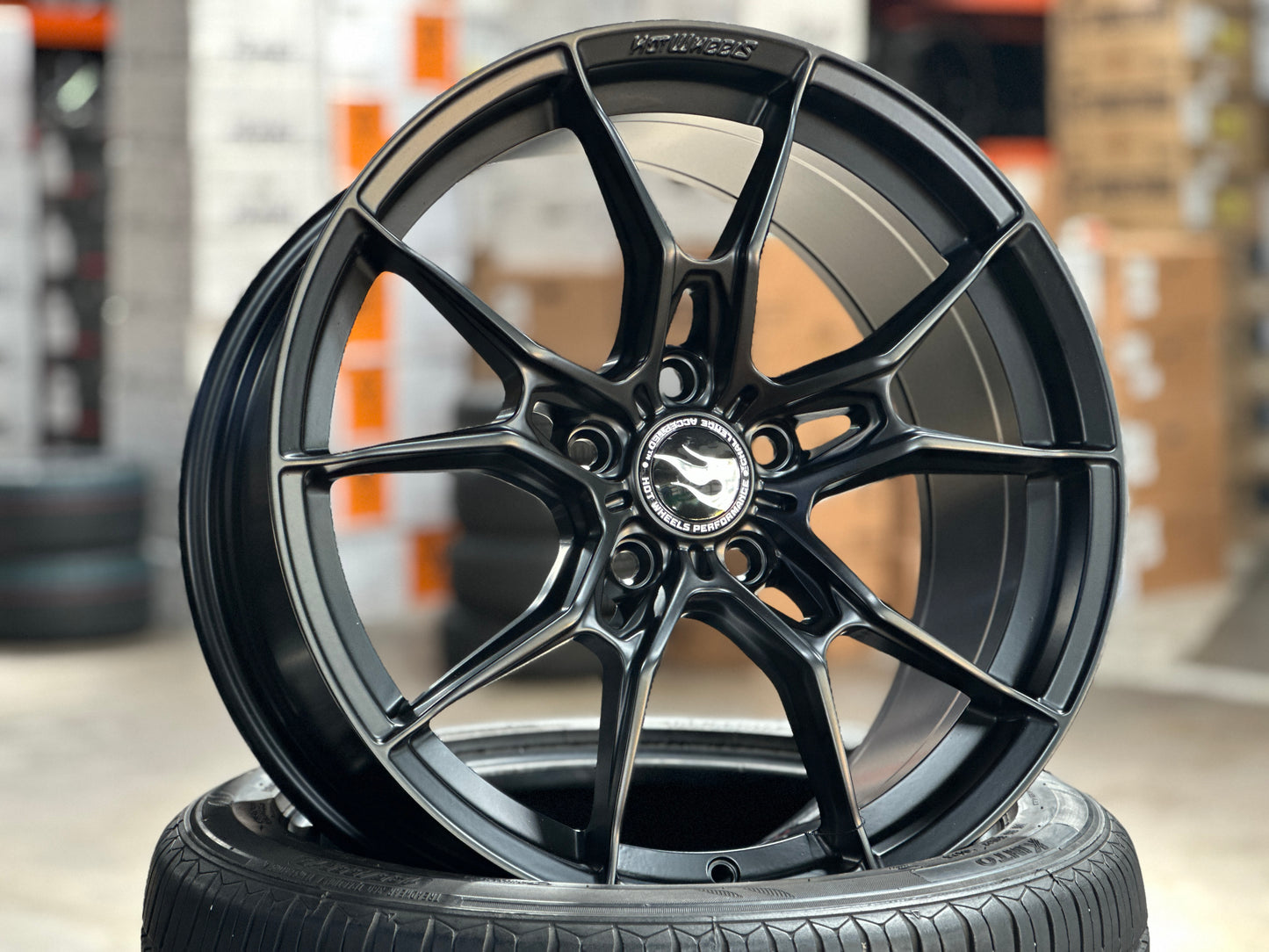 NEW 18X8.5 ET44 Hotwheels HW02 Flow Formed Rim Jet Black 5X112