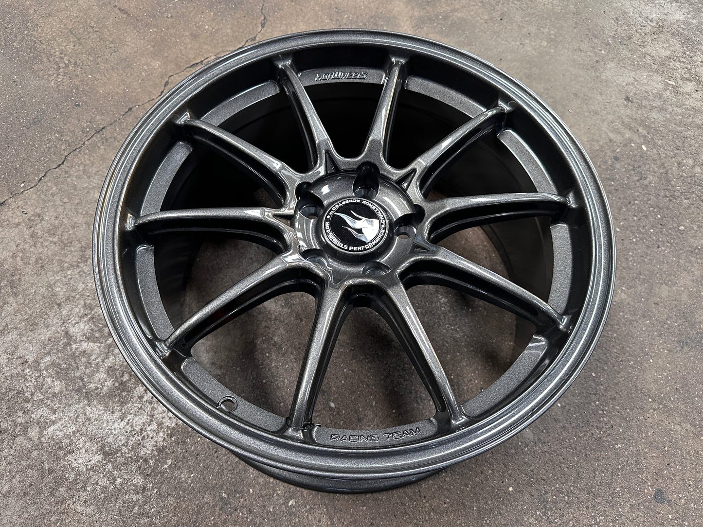 New 18x8.5 ET35 Hotwheels HW03 Flow Formed Rim Racing Graphite 5x114.3